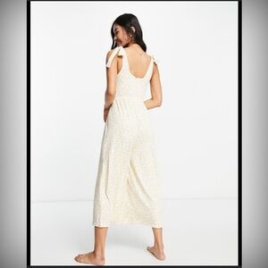 Gilly Hicks Tie Shoulder Jumpsuit Size Medium